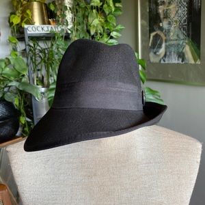 Goorin Bros asymmetrical hat